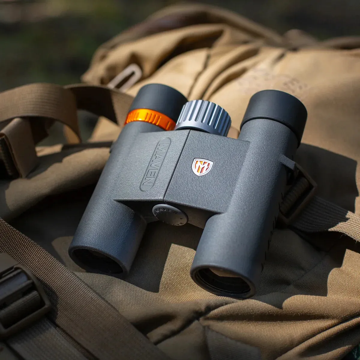 MAVEN C2 Binoculars - 10x28